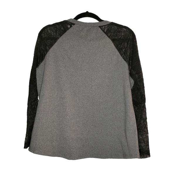 Shein Curve 0XL baseball lace long sleeve (fits Med/Large) - Picture 2 of 5